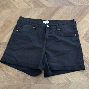 H&M black shorts size 14